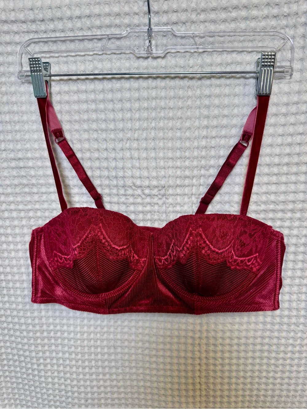 NWOT Adore Me Crimson Lace Balconette Bra- 38C